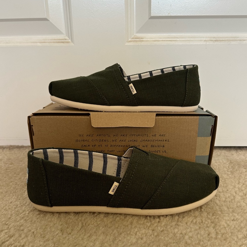Toms Classic Pine Heritage Canvas Shoes - Picture 2 of 5